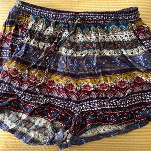 american eagle flowy shorts (xs)